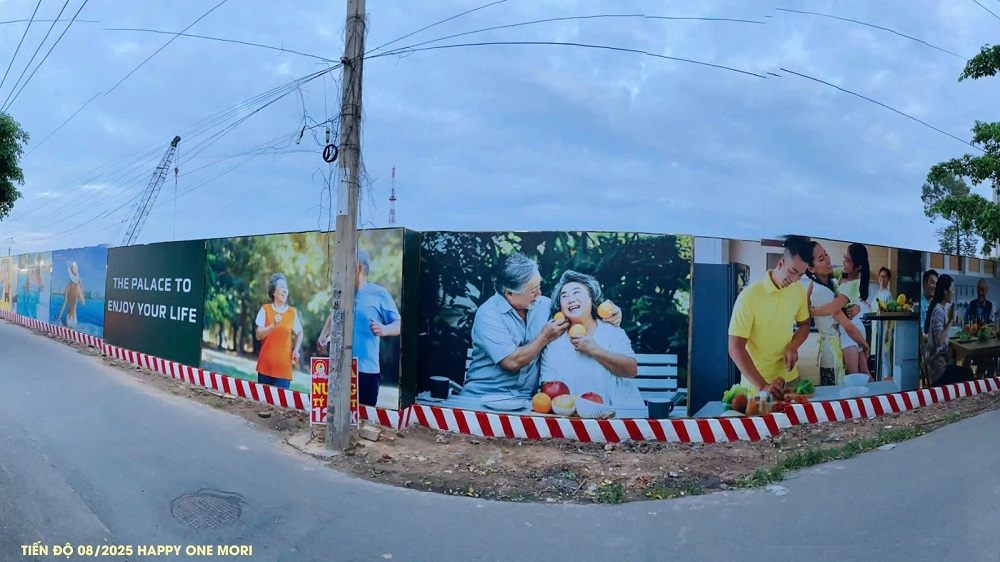Tường rào bao quanh dự án Happy One Mori đã được hoàn thiện